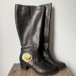NWT Jambu Chai Black Leather Boots - Size 8.5 Wide Calf